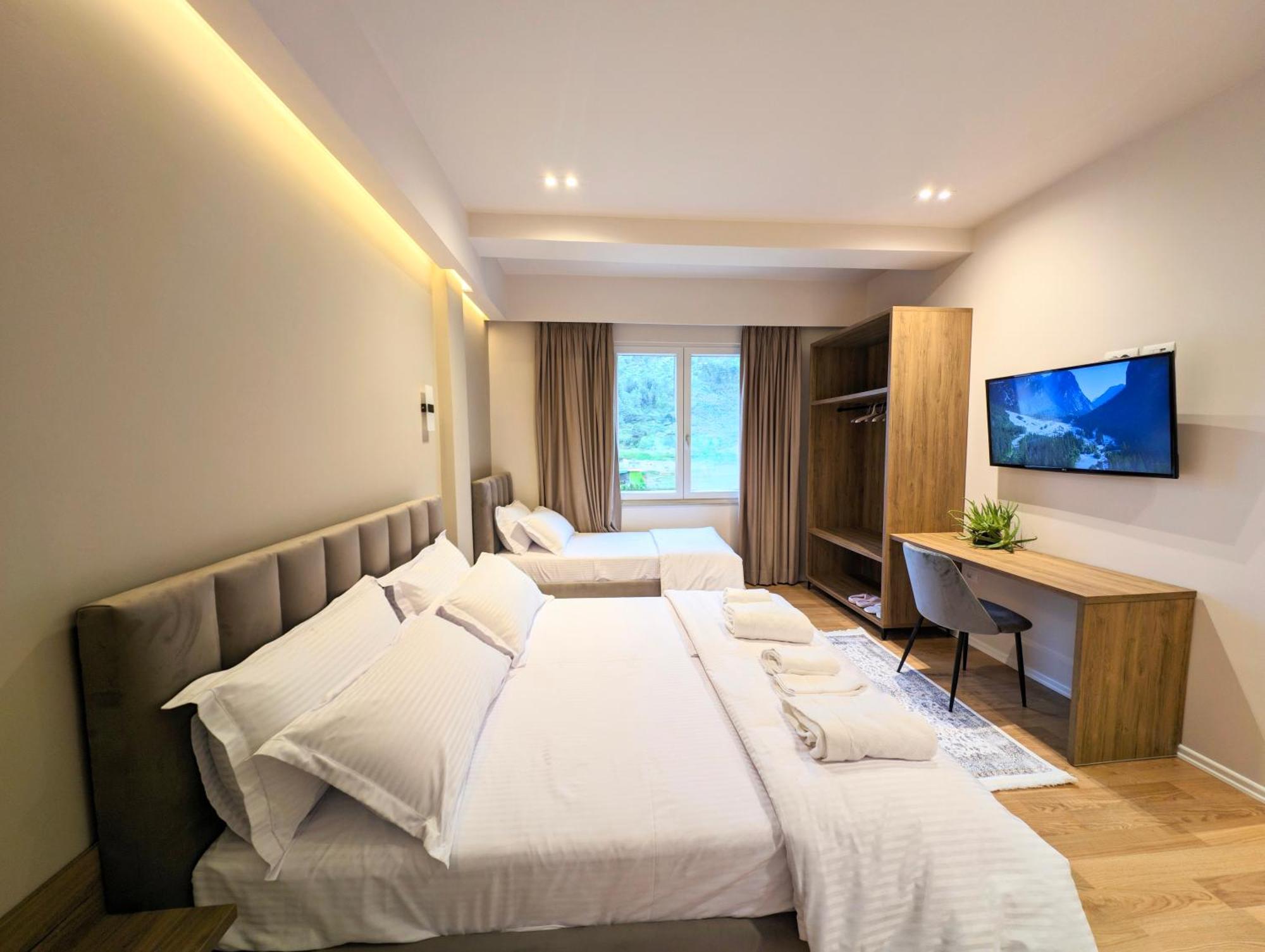 Villa With Garden And Veranda Berat Bagian luar foto