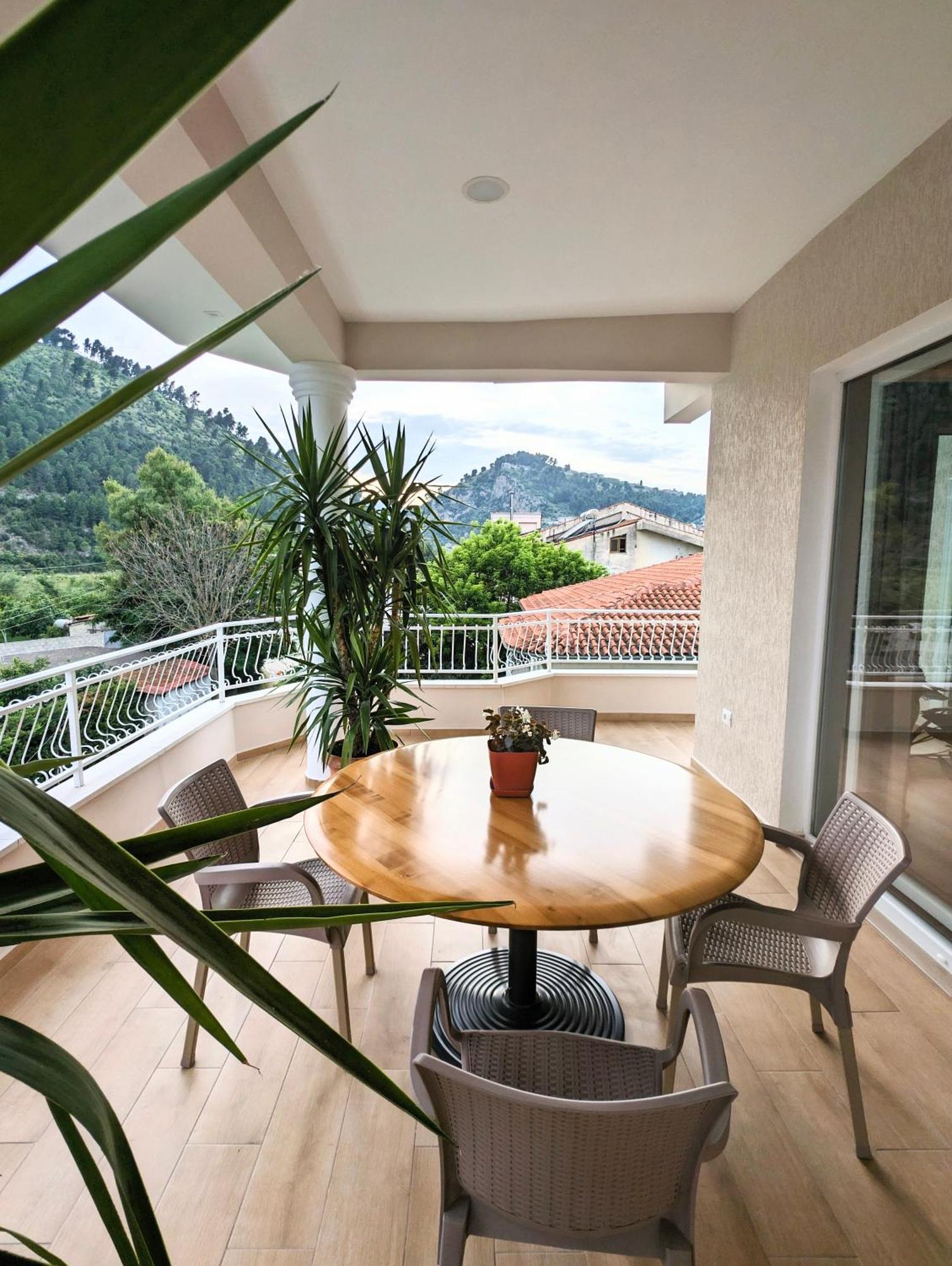 Villa With Garden And Veranda Berat Bagian luar foto