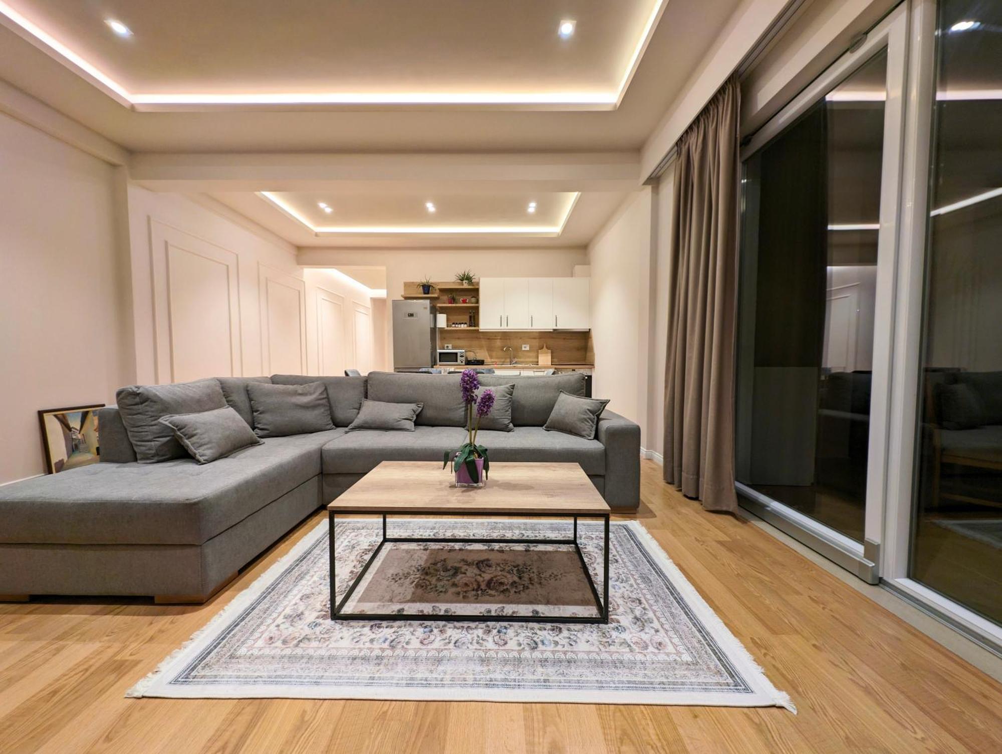 Villa With Garden And Veranda Berat Bagian luar foto